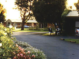 Colonial Village Motel - Accommodation Mount Tamborine 0