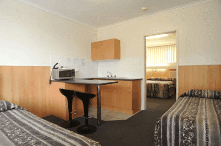 Bamboo Motor Inn - Accommodation Mount Tamborine 2
