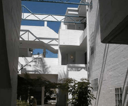 Cambridge Atrium - Accommodation Mount Tamborine
