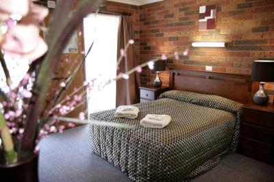 Frankston Motel - Accommodation Mount Tamborine 1