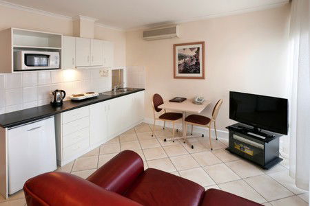 Best Western Ensenada Motor Inn And Suites - Accommodation Mount Tamborine 3