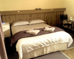 GLENROWAN KELLY COUNTRY MOTEL - Accommodation Mount Tamborine 1