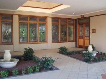 Best Western Plus All Settlers Motor Inn - Accommodation Mount Tamborine 1