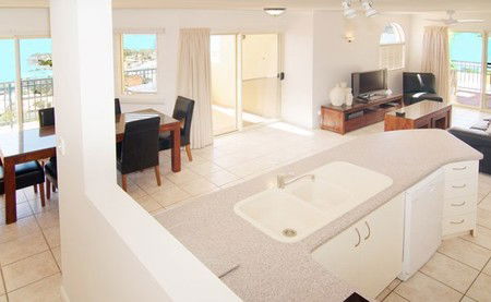 Mediterranean Resorts - Accommodation Mount Tamborine 2