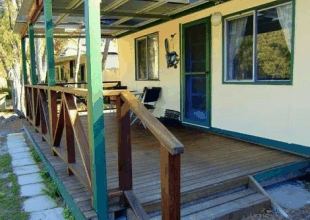 Peaceful Bay Chalets - Accommodation Mount Tamborine 0