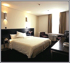 Hotel Causeway - Accommodation Mount Tamborine 1