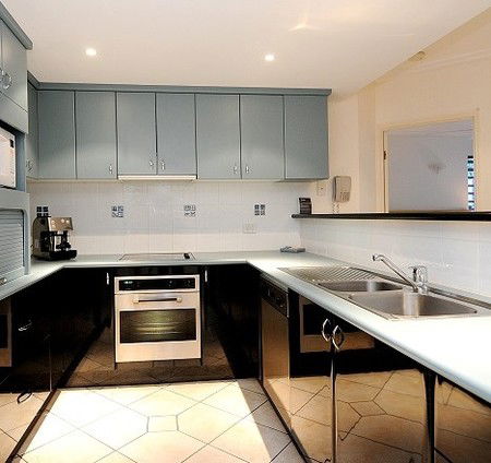 Oasis At Palm Cove - Accommodation Mount Tamborine 3