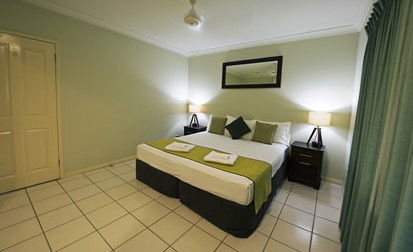 Costa Royale Beachfront Apartments - Accommodation Mount Tamborine 2