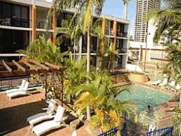Club Surfers - Accommodation Mount Tamborine 4