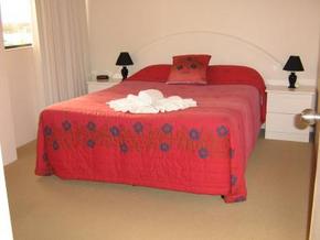 Beachfront Towers - Accommodation Mount Tamborine 3