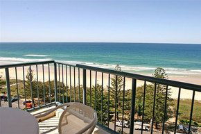 AA Oceana On Broadbeach - Accommodation Mount Tamborine 4