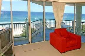 AA Oceana On Broadbeach - Accommodation Mount Tamborine 5