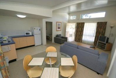 Kelanbri Holiday Apartments - Accommodation Mount Tamborine 4