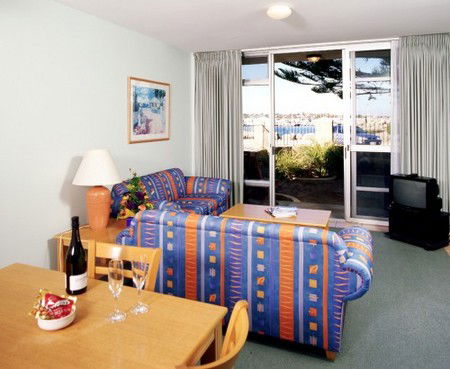 Quest Harbour Village - Accommodation Mount Tamborine 1