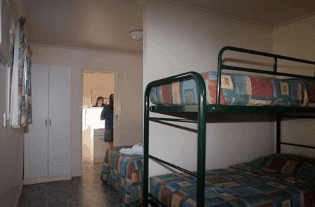 Cane Village Holiday Park - Accommodation Mount Tamborine 2