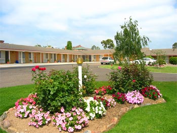 Bega Village Motor Inn - Accommodation Mount Tamborine 0