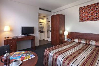 Macleay Serviced Apartment Hotel - Accommodation Mount Tamborine 1