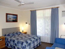 Flying Spur Motel - Accommodation Mount Tamborine 1