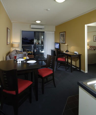 Central Brunswick Apartment Hotel - Accommodation Mount Tamborine 2