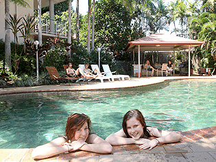 Cairns Reef Apartments And Motel - Accommodation Mount Tamborine 1