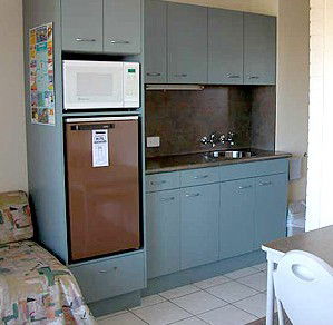 Caloundra Suncourt Motel - Accommodation Mount Tamborine 2