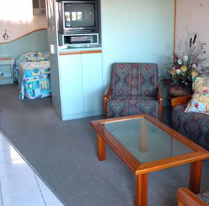 Caloundra Suncourt Motel - Accommodation Mount Tamborine 3
