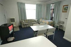 Orange Motor Lodge - Accommodation Mount Tamborine 4