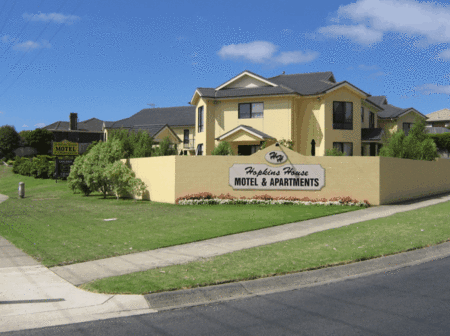 Hopkins House Motel & Apartments - Accommodation Mount Tamborine 3