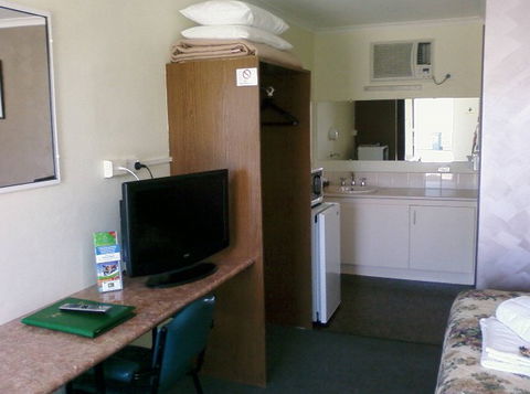 Admella Motel - Accommodation Mount Tamborine 1