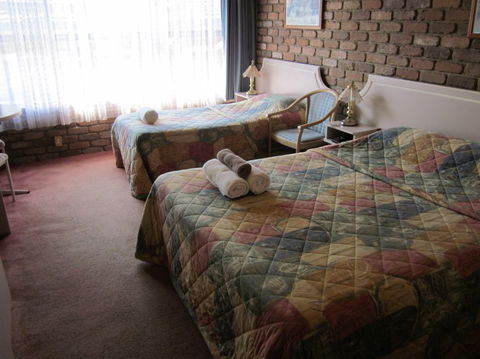 Farnham Court Motel - Accommodation Mount Tamborine 4