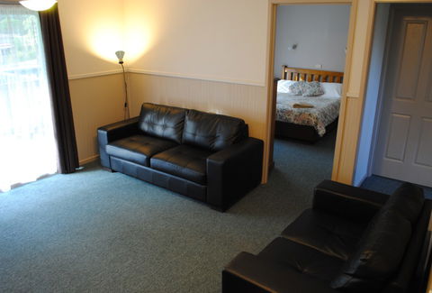 Lakes Entrance Country Cottages - Accommodation Mount Tamborine 1