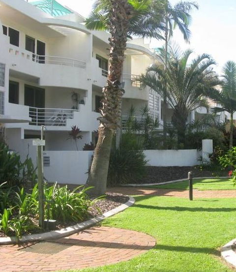 Camargue Beachfront Apartments - Accommodation Mount Tamborine 1