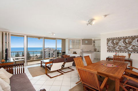 Rainbow Commodore Holiday Apartments - Accommodation Mount Tamborine 0