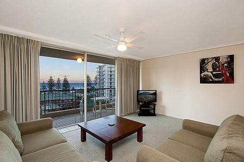 Rainbow Commodore Holiday Apartments - Accommodation Mount Tamborine 4