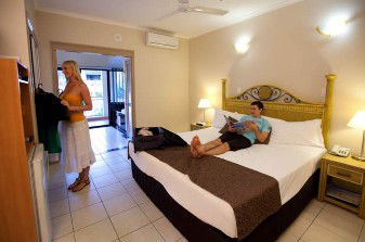 Regal Port Douglas - Accommodation Mount Tamborine 2