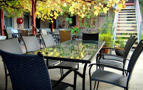 Abernethy Guesthouse - Accommodation Mount Tamborine 5