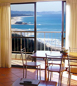 Beachfront Towers - Accommodation Mount Tamborine 10