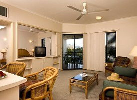 Tropic Towers Apartments - Accommodation Mount Tamborine 4