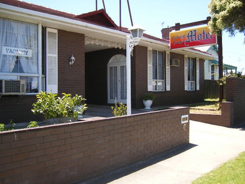 Colonial Lodge Motel - Accommodation Mount Tamborine 0