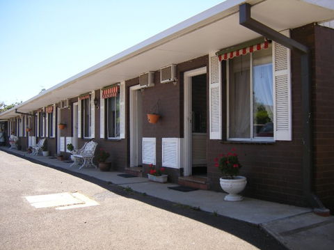 Colonial Lodge Motel - Accommodation Mount Tamborine 1