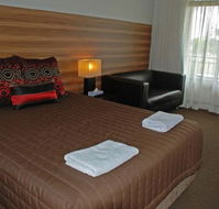 Red Cedars Motel - Accommodation Mount Tamborine