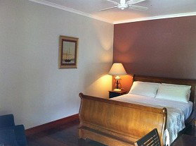 Daintree Manor - Accommodation Mount Tamborine 1