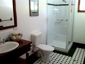 Daintree Manor - Accommodation Mount Tamborine 2