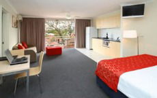 The Wellington Apartment Hotel - Accommodation Mount Tamborine 3