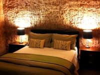 Lookout Cave Motel - Accommodation Mount Tamborine 1