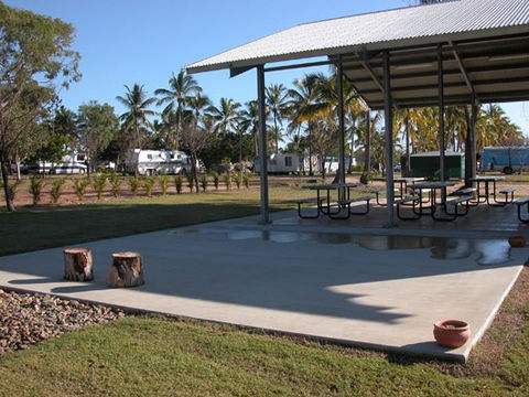 Bowen Village Caravan & Tourist Park - Accommodation Mount Tamborine 3