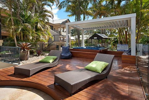 Outrigger Bay Apartments - Accommodation Mount Tamborine 3