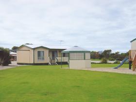 Pickering Cottages - Accommodation Mount Tamborine 0