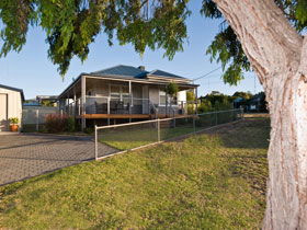 Serenity Holiday House - Accommodation Mount Tamborine 0