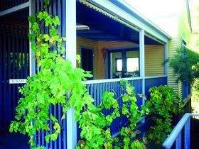 Lavender Blue Country Apartments - Accommodation Mount Tamborine 0
